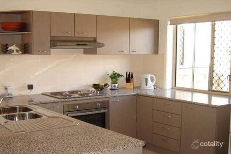 Property photo of 39 Eimeo Place Sandstone Point QLD 4511
