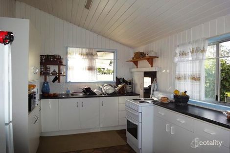 Property photo of 5 Christopher Street Grantham QLD 4347