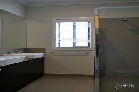Property photo of 11 Marble Drive Cobblebank VIC 3338