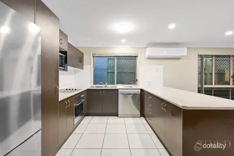 Property photo of 69A Opossum Circuit Springfield Lakes QLD 4300