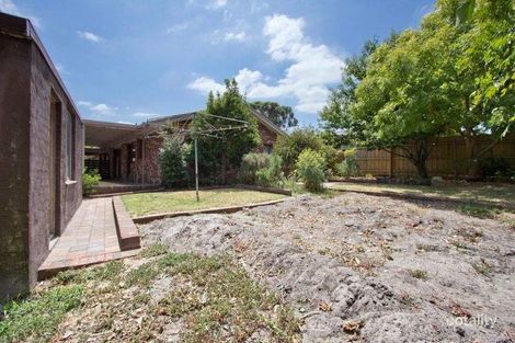 Property photo of 27 Moorhen Crescent Carrum Downs VIC 3201