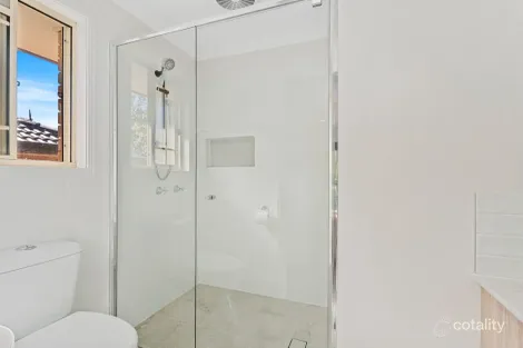 Property photo of 4/98-104 Old Coach Road Mudgeeraba QLD 4213