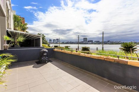 Property photo of 5 The Promenade Wentworth Point NSW 2127