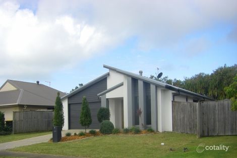 63 Whitehaven Dr, Blacks Beach, QLD 4740