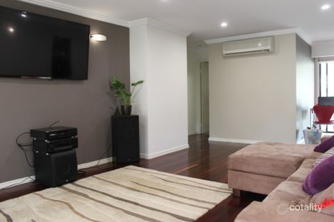 Property photo of 2/28 Morinda Way Labrador QLD 4215