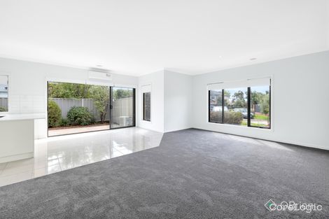 Property photo of 1/3 Cadiz Waters Point Cook VIC 3030