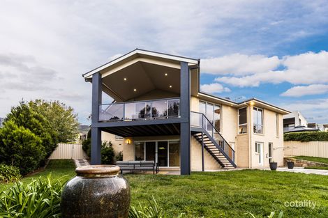 Property photo of 7 Grady Place Jerrabomberra NSW 2619