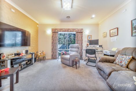 Property photo of 2/11 Laxdale Court Kangaroo Flat VIC 3555