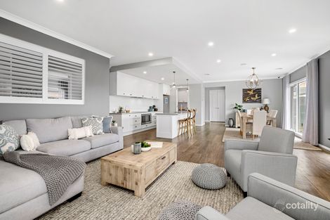 36 Lindwall Dr, Cranbourne West, VIC 3977