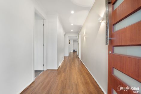 Property photo of 10 Bogong Loop Tarneit VIC 3029