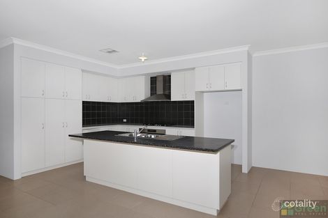 Property photo of 7 Solandri Turn Halls Head WA 6210