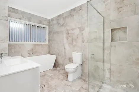 Property photo of 12A Whistlers Run Albion Park NSW 2527