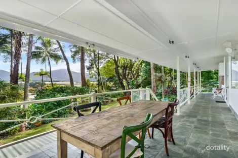 Property photo of 17 Lee Street Freshwater QLD 4870