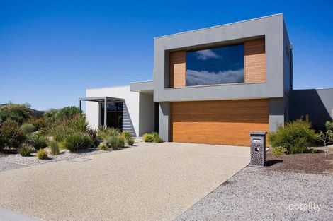 2 Lowdon Pl, Torquay, VIC 3228