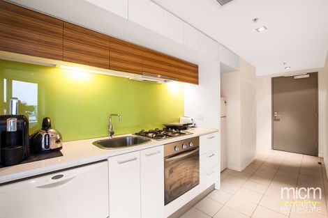 512/100 Harbour Esp, Docklands, VIC 3008