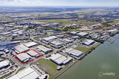 670 Macarthur Ave Centre, Pinkenba, QLD 4008