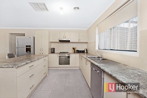 Property photo of 35 Domino Way Hampton Park VIC 3976