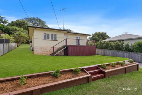128 Nursery Rd, Holland Park West, QLD 4121