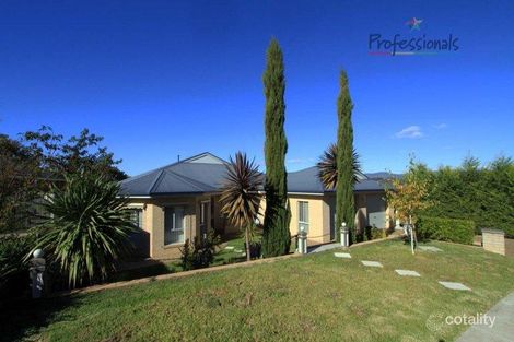 Property photo of 12 Hawk Place West Wodonga VIC 3690