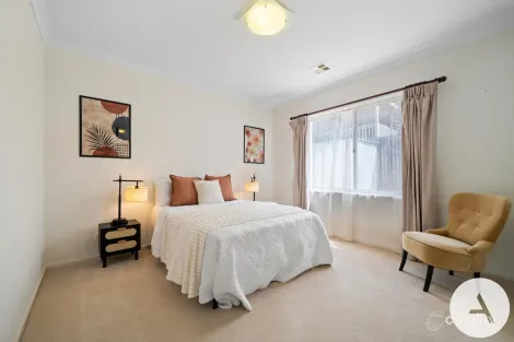 Property photo of 5 Gavin Long Street Franklin ACT 2913