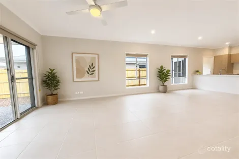 55 Ferris Ave, Park Ridge, QLD 4125