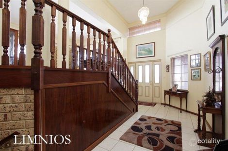 Property photo of 15 Rainbow View Ocean Reef WA 6027