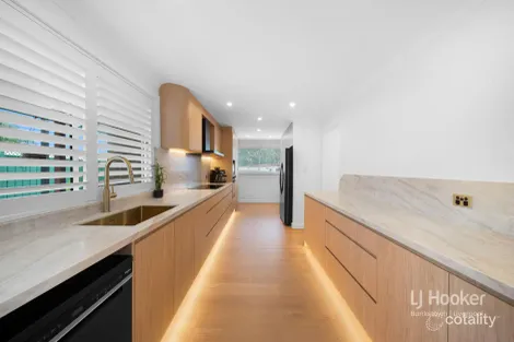 Property photo of 7 Bell Place Moorebank NSW 2170