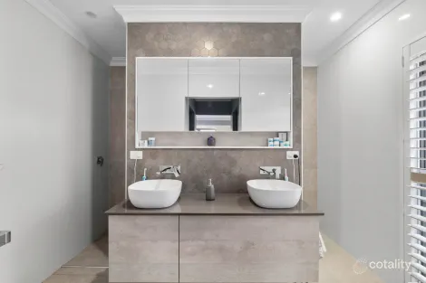 Property photo of 7 Red Gum Circuit Sapphire Beach NSW 2450