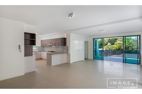 Property photo of 2/83 Akonna Street Wynnum QLD 4178