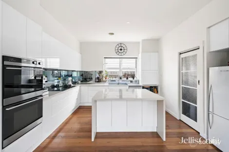 Property photo of 33 Park Crescent Williamstown North VIC 3016