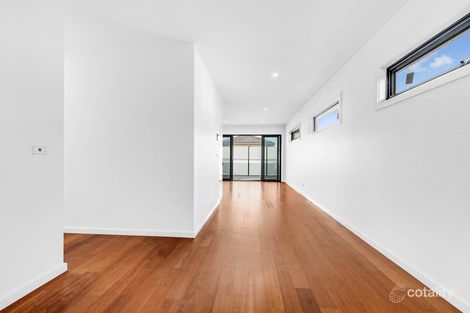Property photo of 4/13 Nepean Highway Safety Beach VIC 3936
