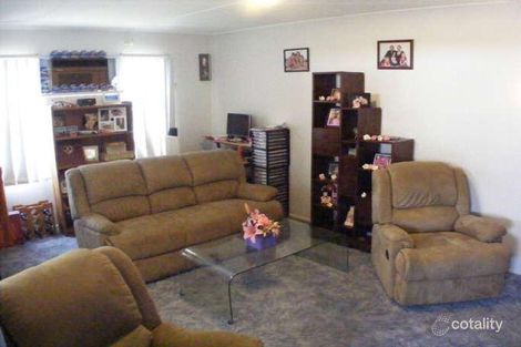 Property photo of 8 Watsonia Drive Leichhardt QLD 4305