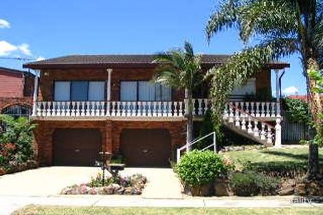 Property photo of 12 Thackeray Close Wetherill Park NSW 2164