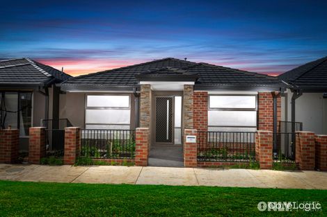 Property photo of 11 Hunt Way Pakenham VIC 3810