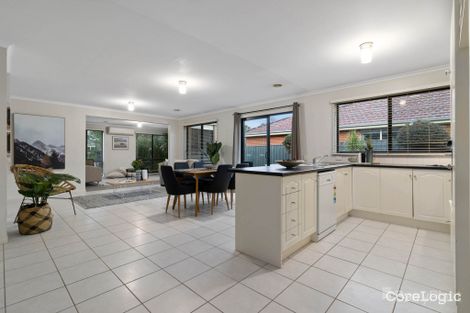 Property photo of 8 Ormiston Place Narre Warren South VIC 3805