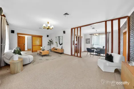 Property photo of 64 Bayview Crescent Hoppers Crossing VIC 3029