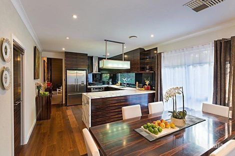 Property photo of 3 Black Court Avondale Heights VIC 3034