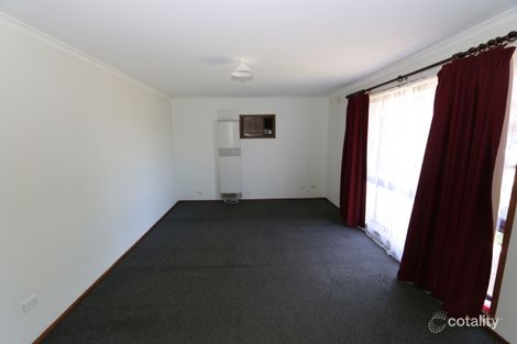 Property photo of 3 Gloucester Way Melton West VIC 3337