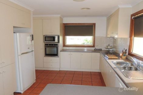 Property photo of 3 Lena Close Swan Hill VIC 3585