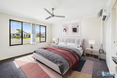 Property photo of 50 Whitehaven Drive Blacks Beach QLD 4740