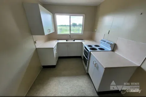 2/16 Mahogany St, Blackwater, QLD 4717