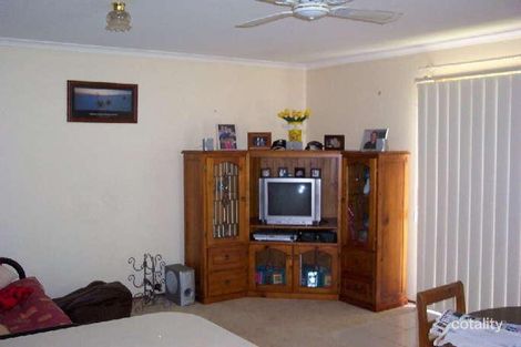 Property photo of 1/15 Callistemon Court Arundel QLD 4214
