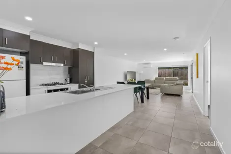 9 Goulburn Cres, South Ripley, QLD 4306