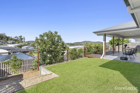 Property photo of 11 Grevillea Crescent Maudsland QLD 4210