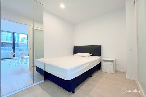 Property photo of 1812/25 Therry Street Melbourne VIC 3000