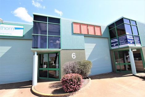 493 South St, Harristown, QLD 4350