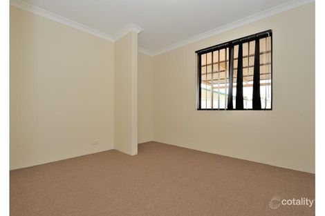 Property photo of 15 Chittering Place Cooloongup WA 6168