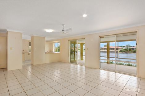 Property photo of 2/12 Edinburgh Court Pottsville NSW 2489