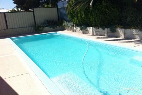 Property photo of 5 Goode Court Australind WA 6233