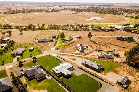 Property photo of 56 Pinerate Place Echuca VIC 3564